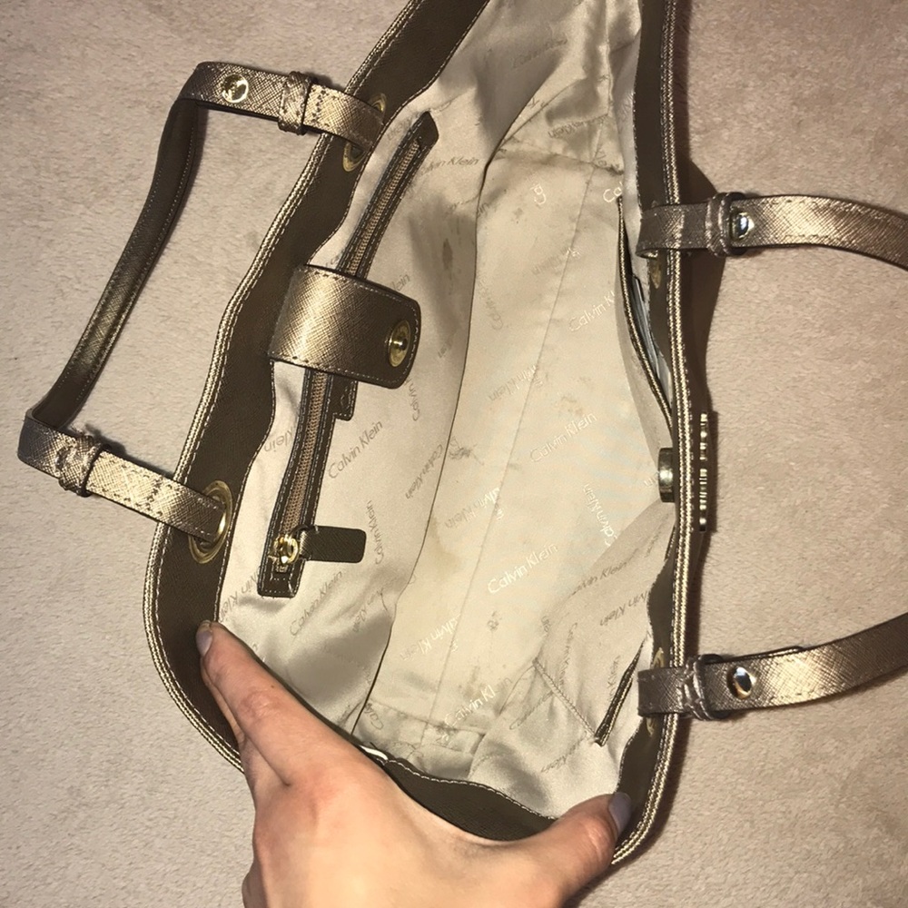 Calvin Klein Tote purse - Picture 5 of 6